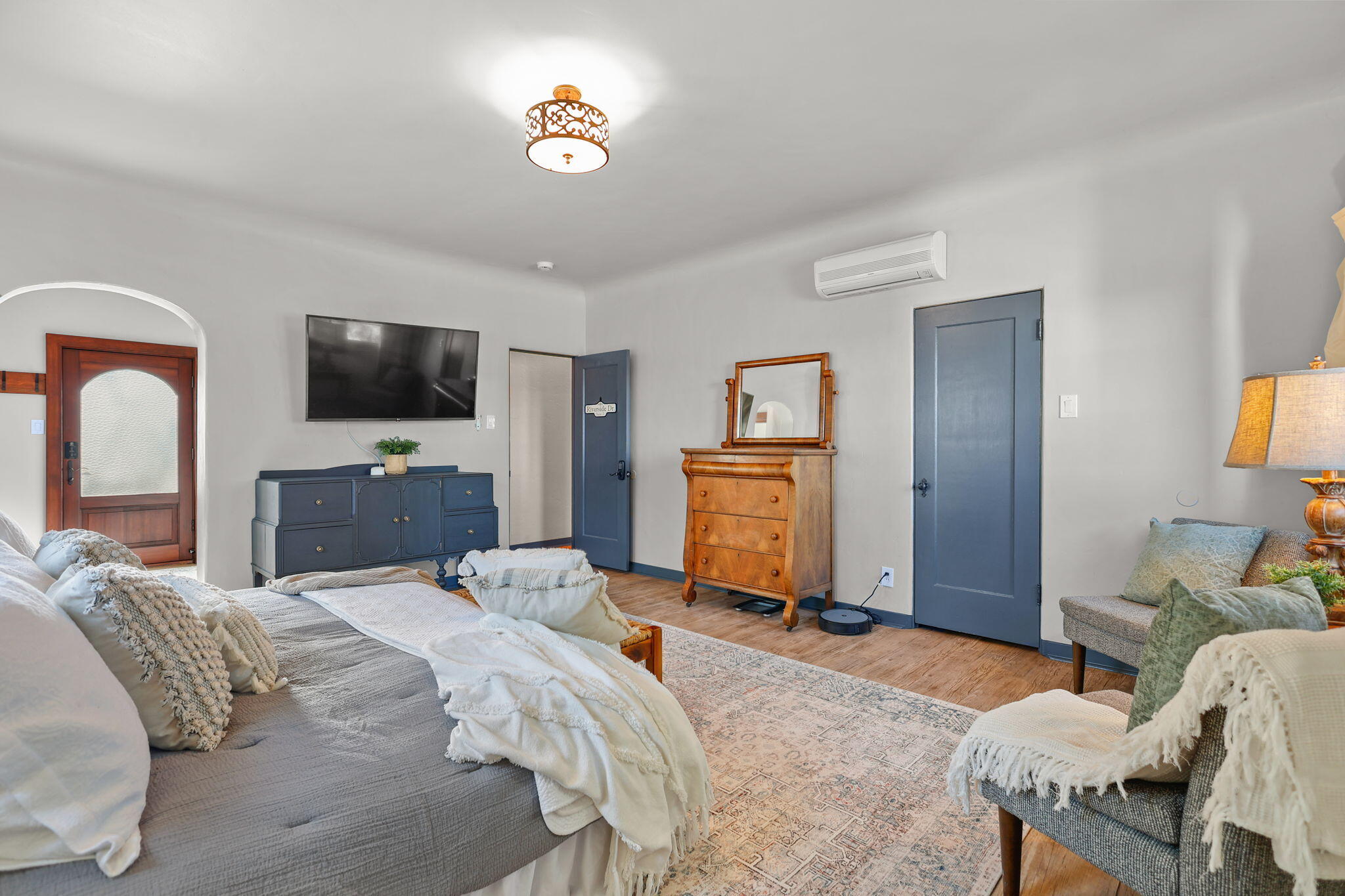 main property photo 90