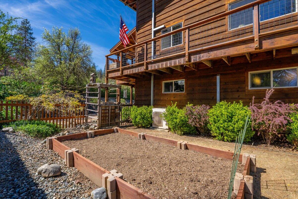 main property photo 67