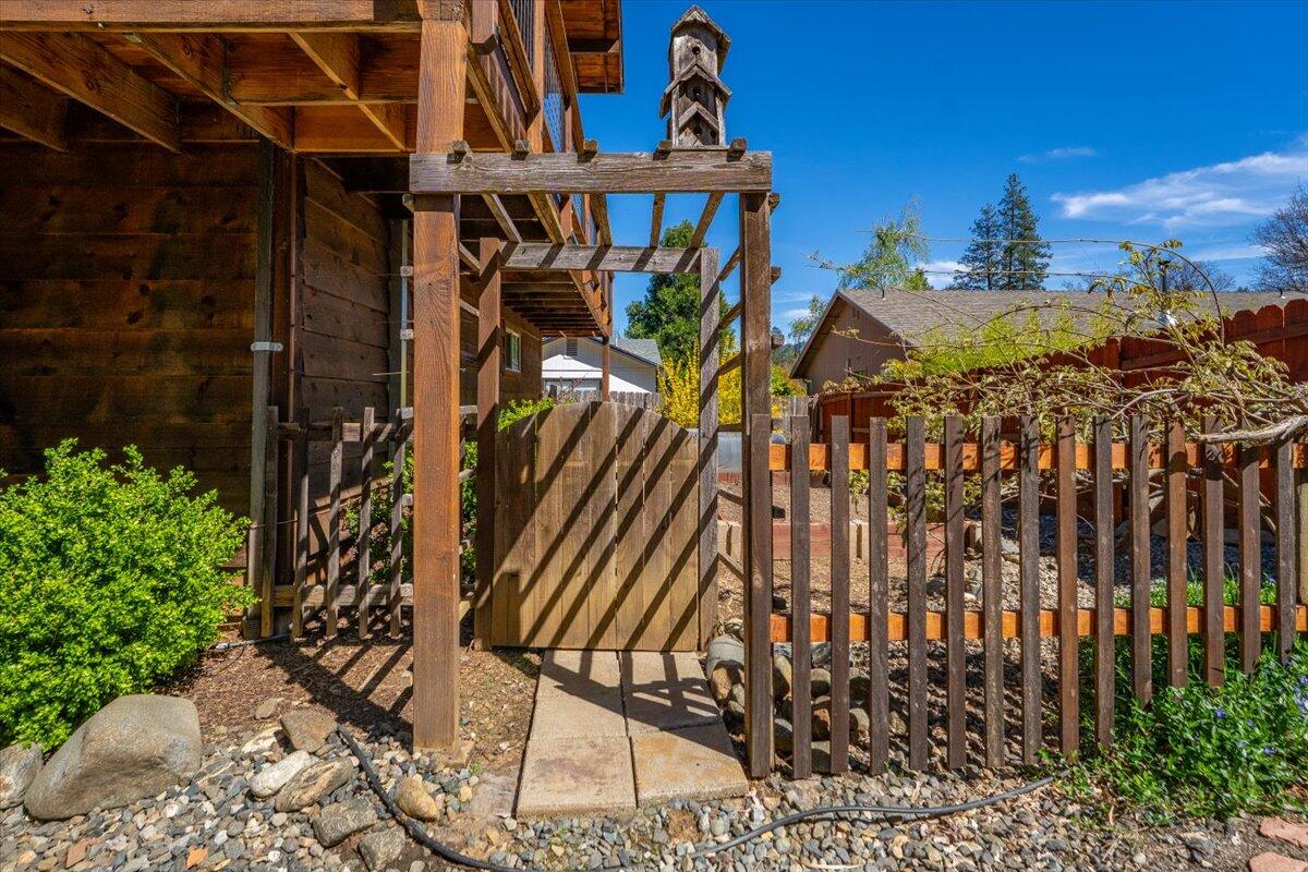 main property photo 70