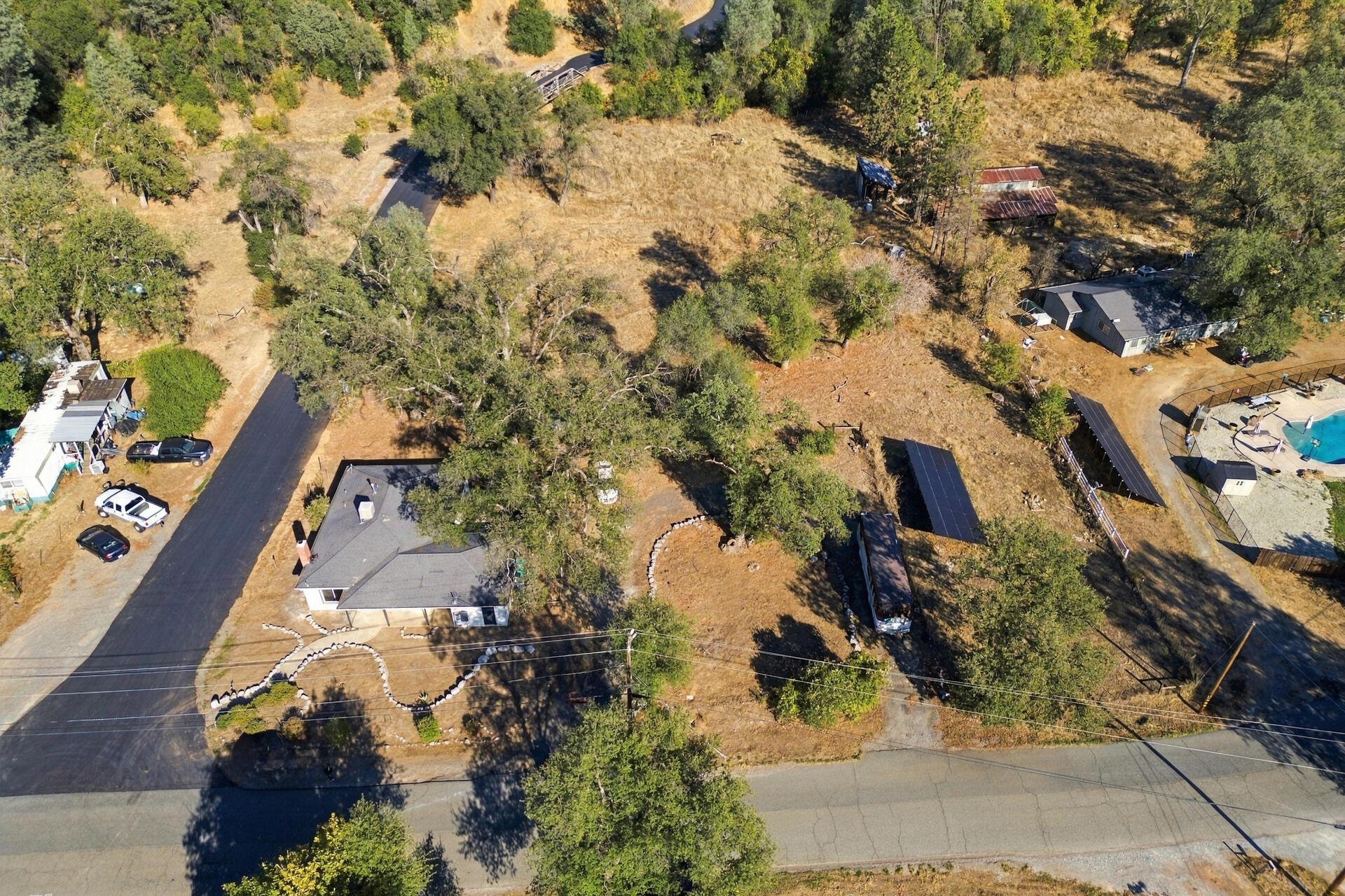 main property photo 32