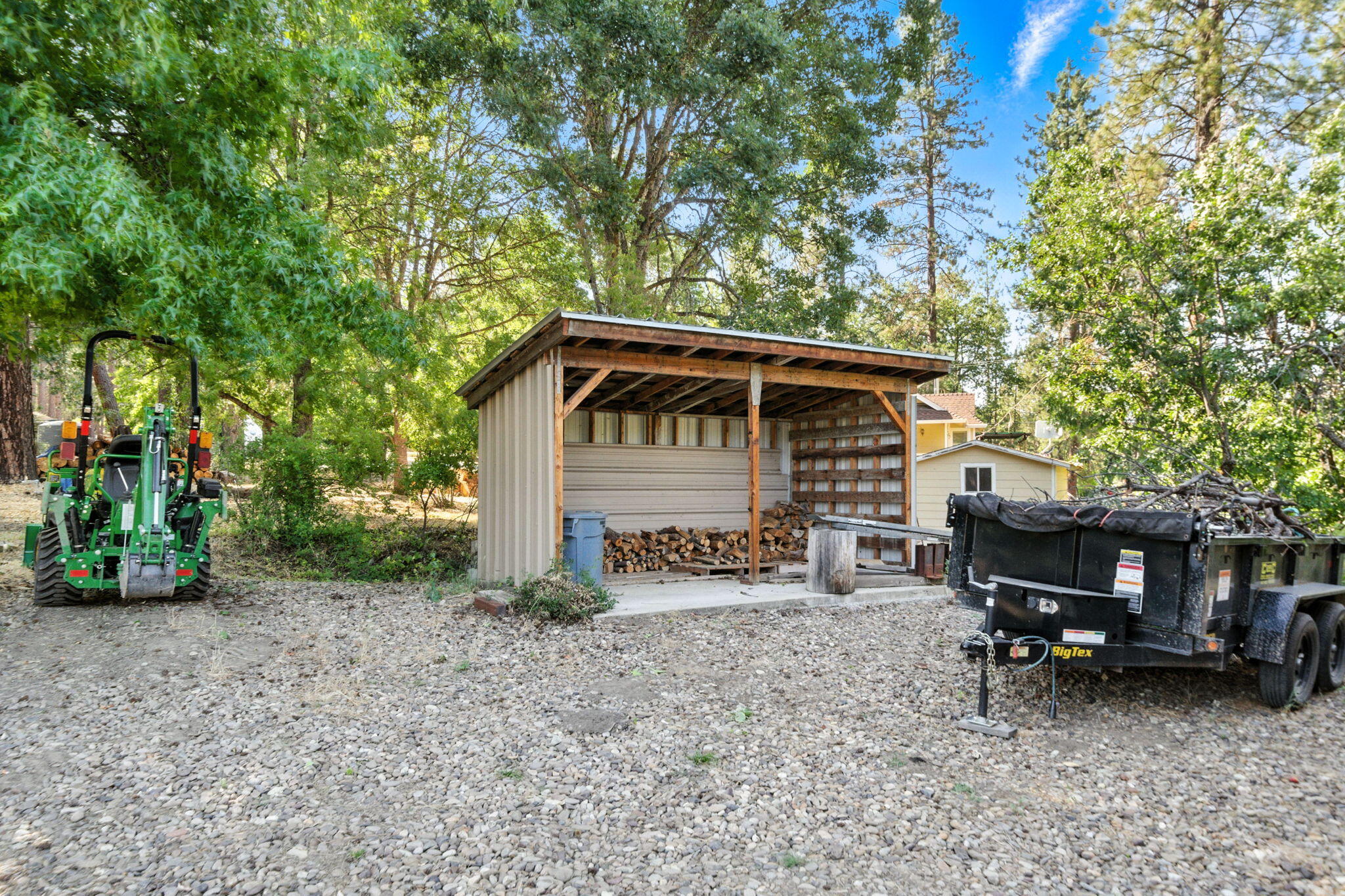 main property photo 57