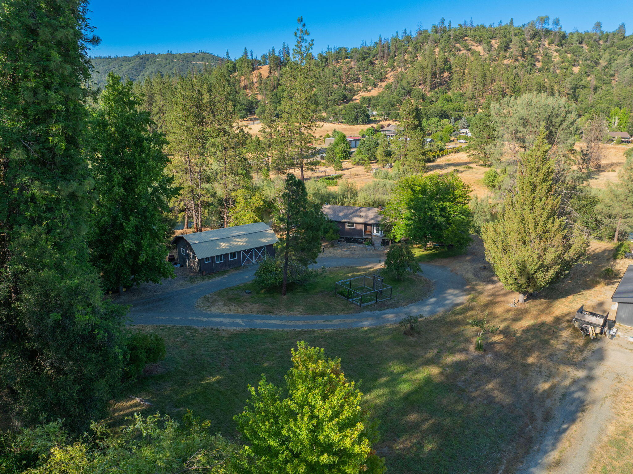 main property photo 61