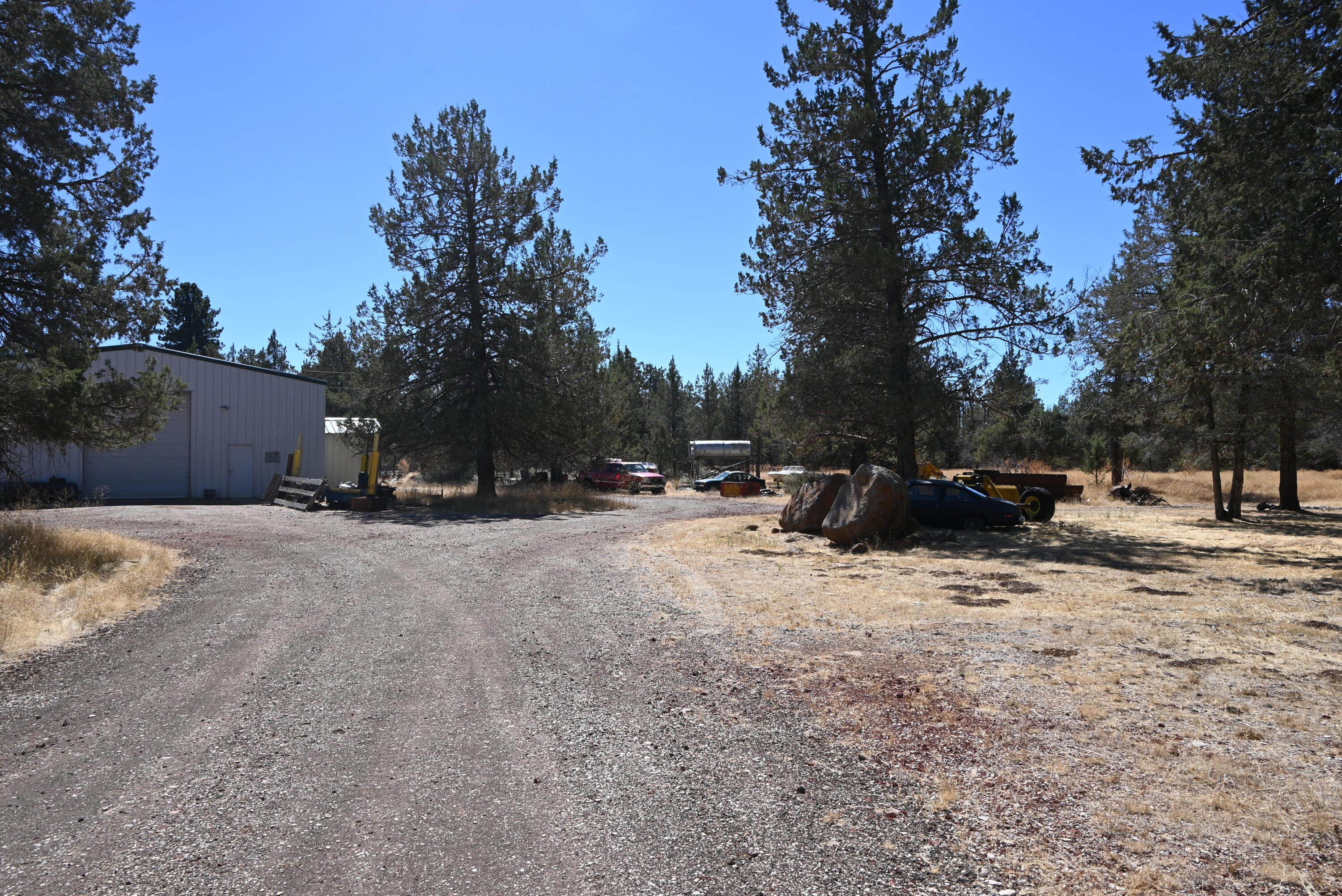 main property photo 19