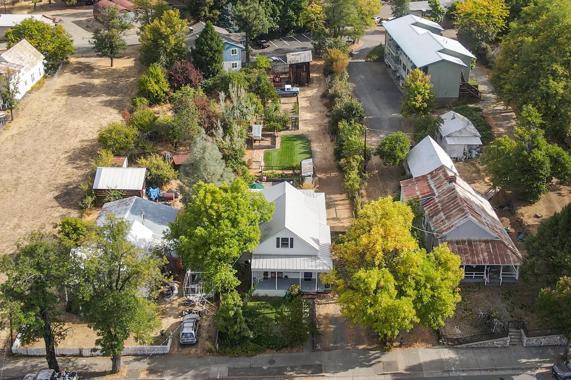 main property photo 114