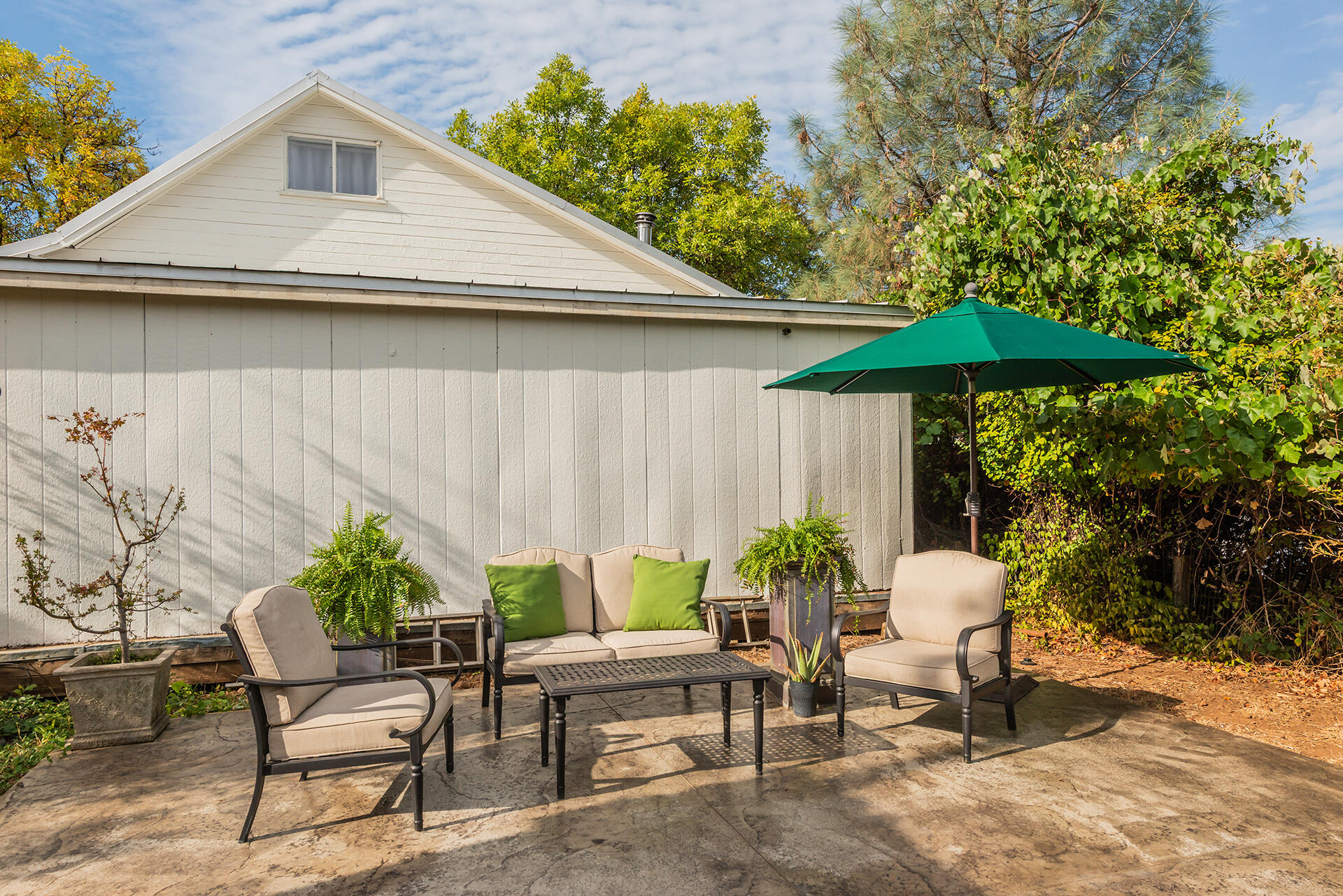 main property photo 49