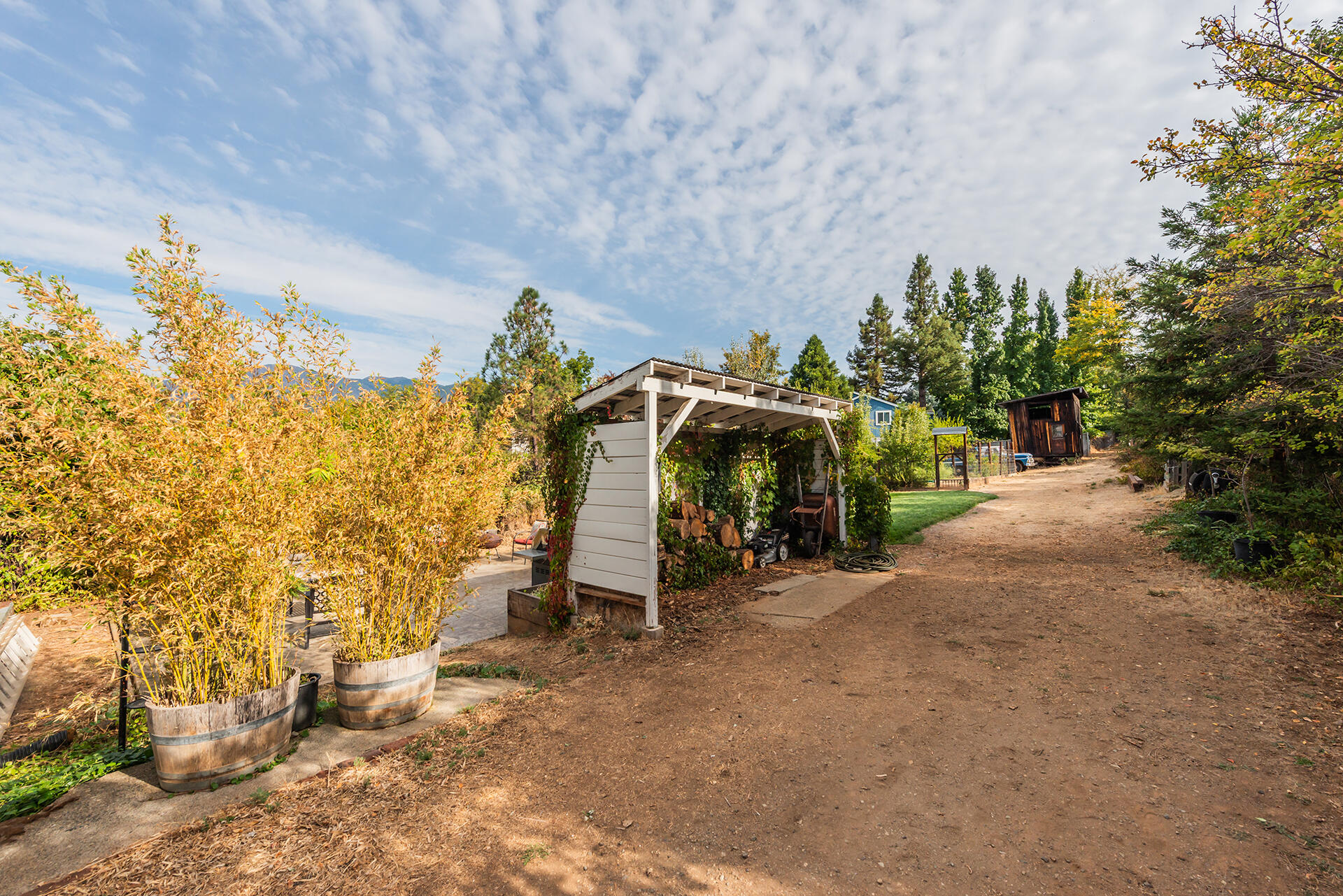 main property photo 58