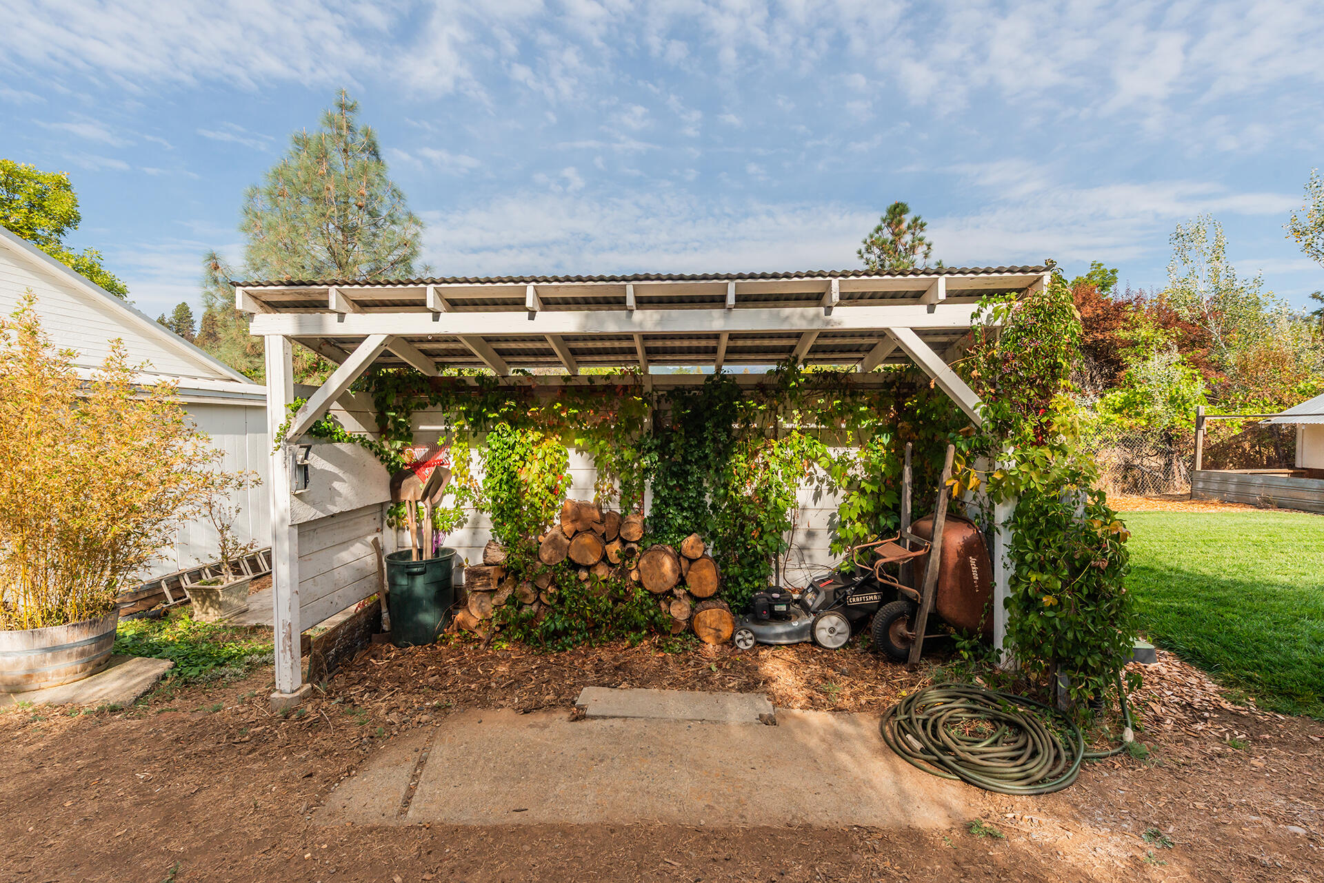 main property photo 64