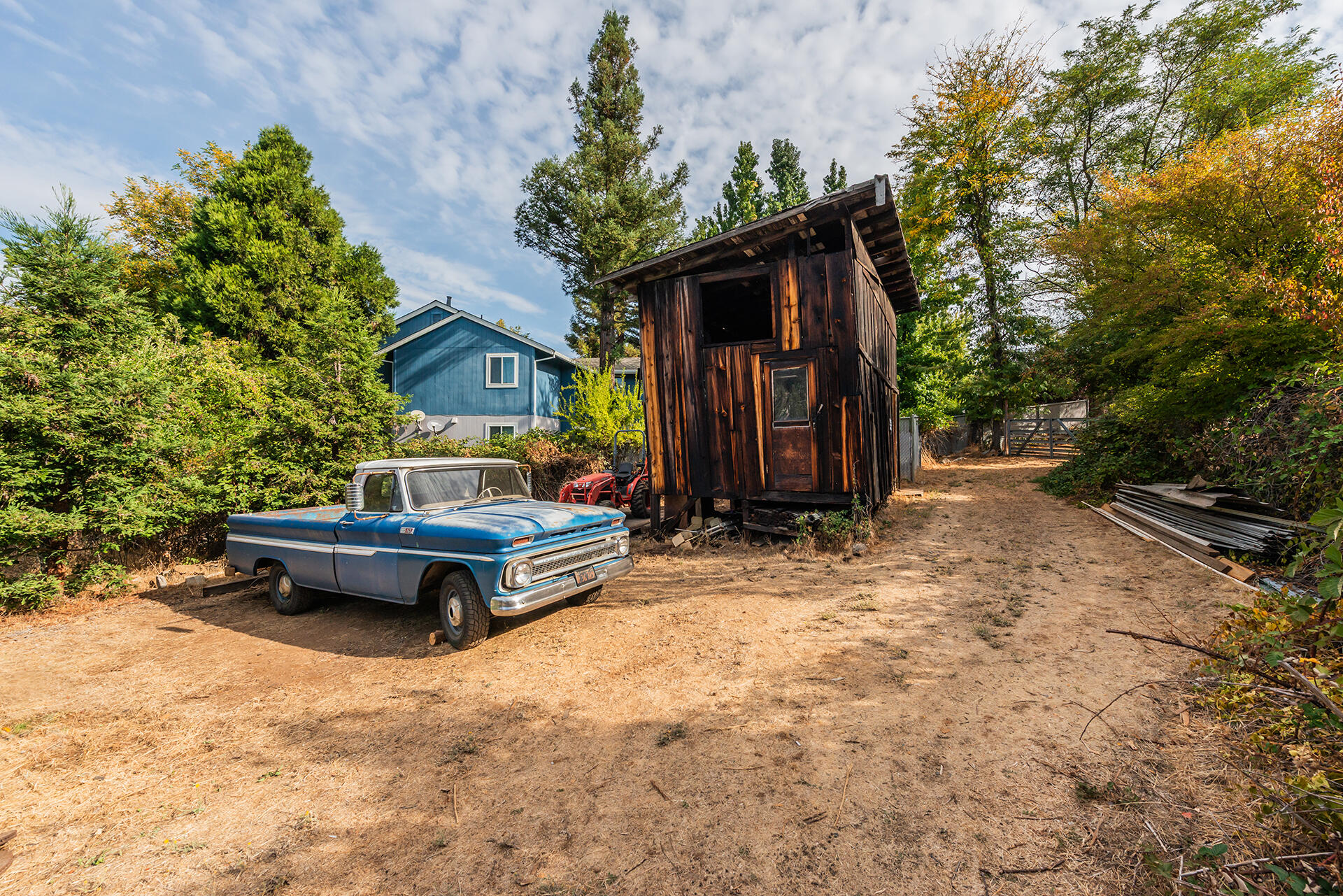 main property photo 74