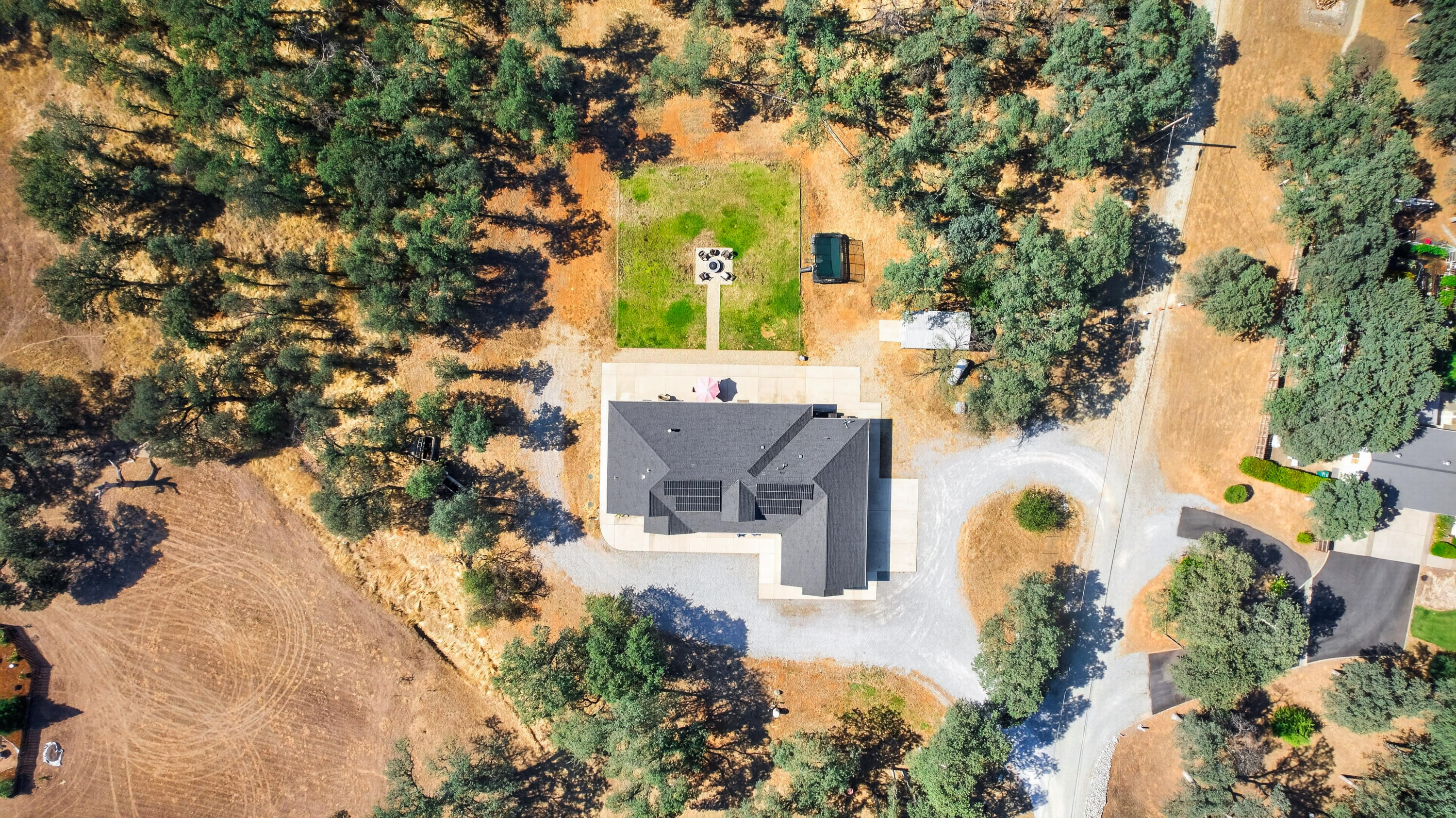 main property photo 47