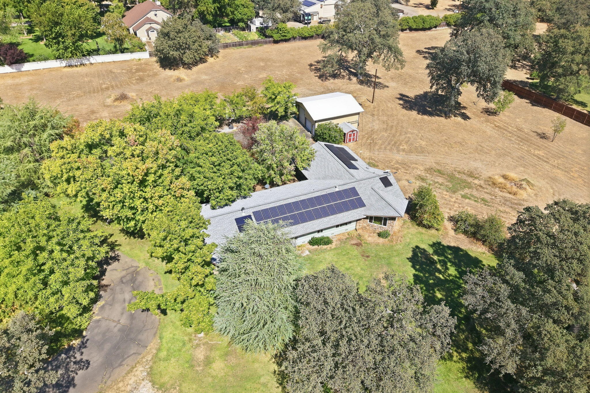 main property photo 45