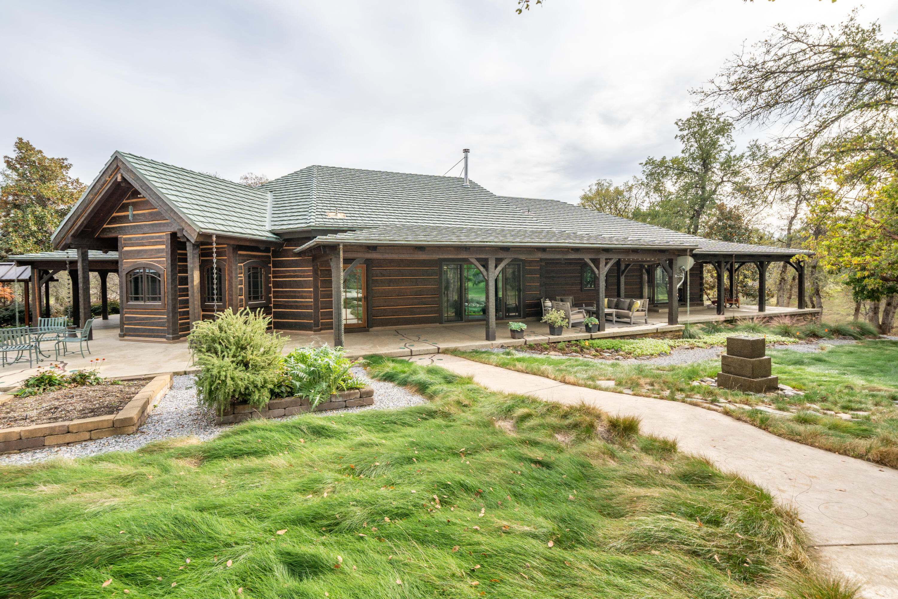 main property photo 61