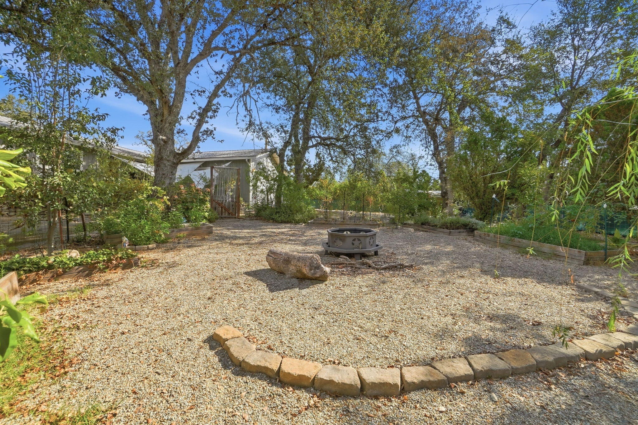 main property photo 67