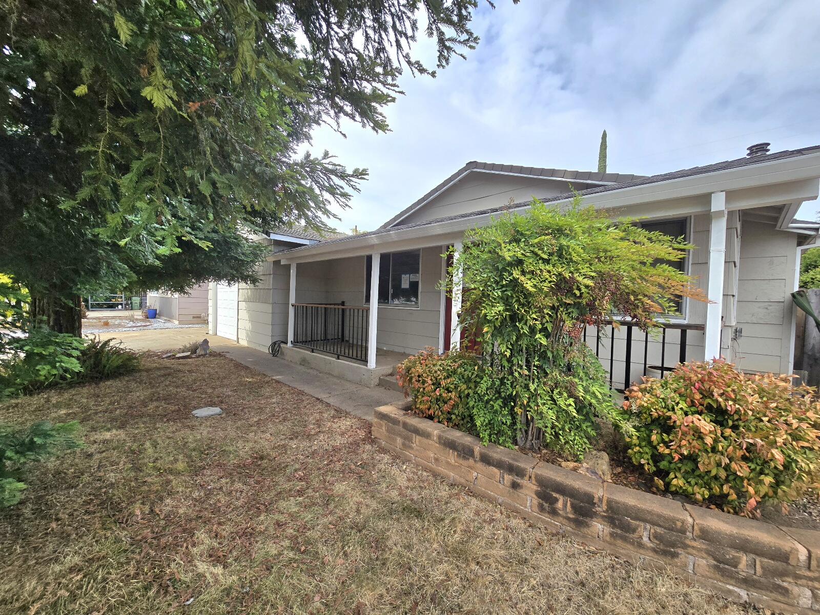 main property photo 0