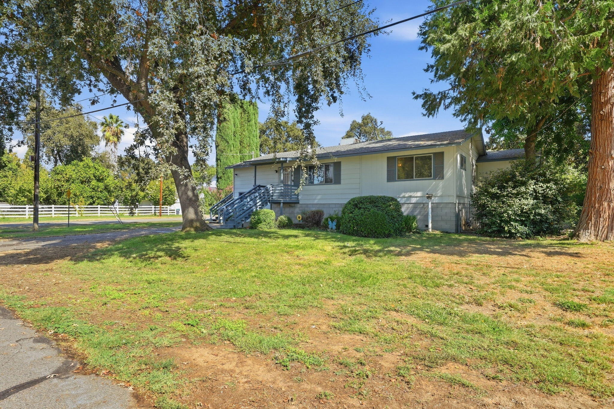 main property photo 25