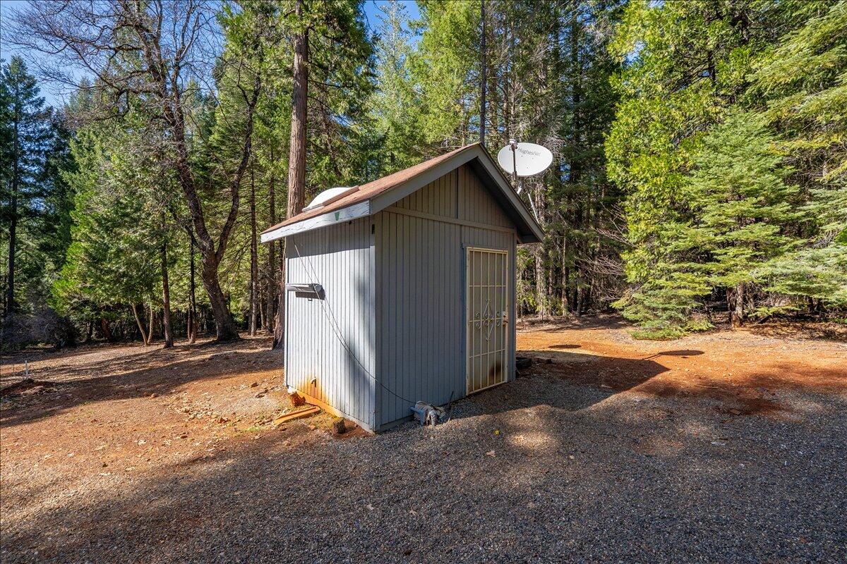 main property photo 40