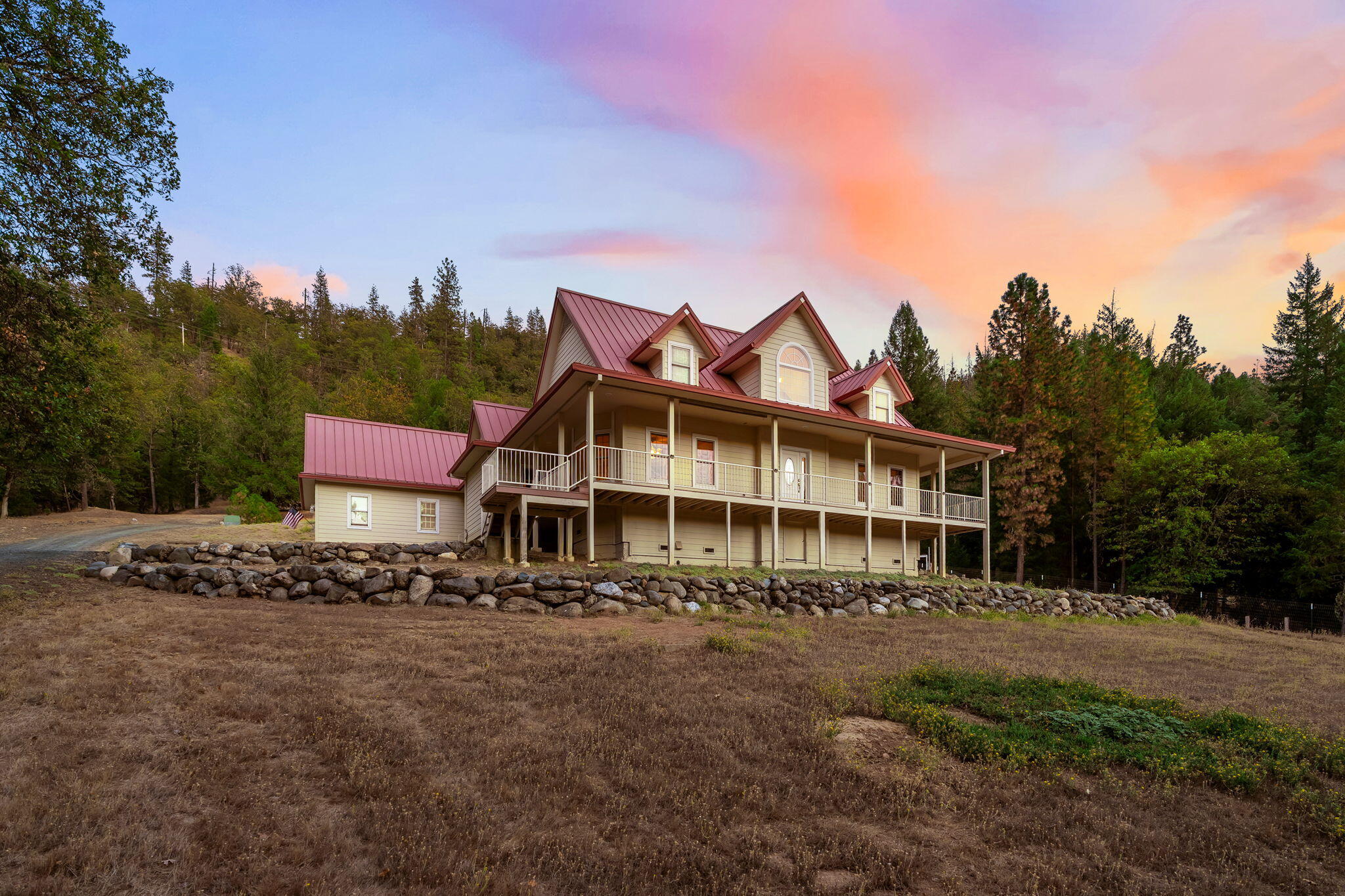 main property photo 0
