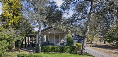 image of property with 3 Bed | 2 Bath | 1,076 Sqft