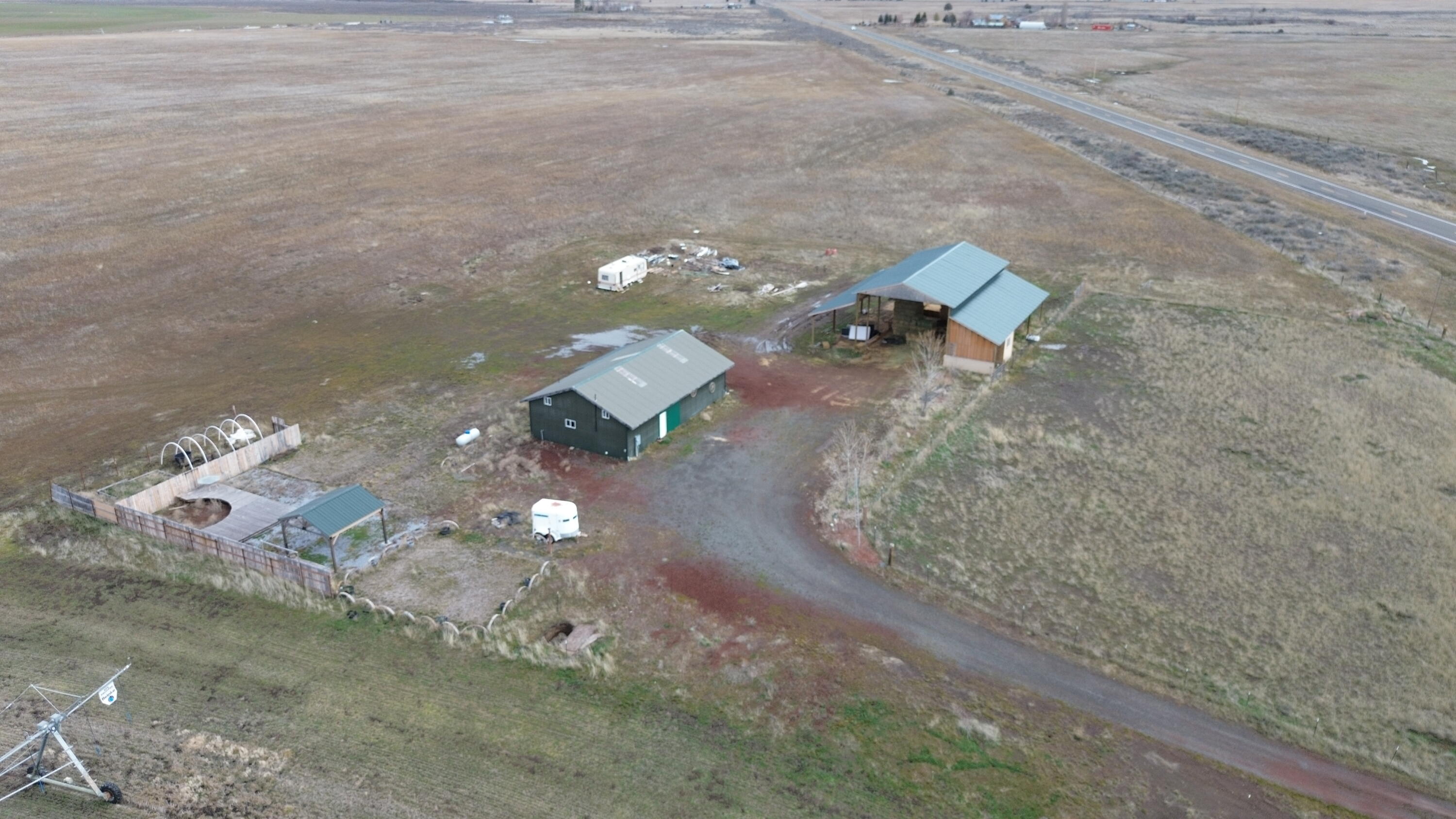 main property photo 28