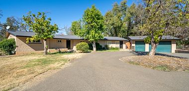 image of property with 4 Bed | 2 Bath | 2,441 Sqft