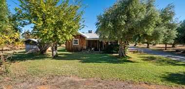image of property with 2 Bed | 1 Bath | 931 Sqft