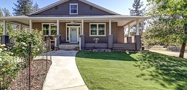 image of property with 4 Bed | 4 Bath | 2,605 Sqft