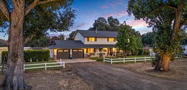 image of property with 4 Bed | 3 Bath | 2,384 Sqft