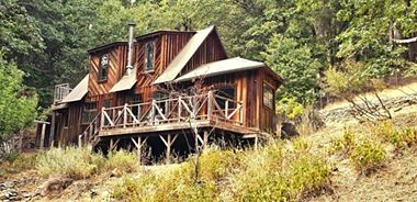 image of property with 2 Bed | 1 Bath | 1,400 Sqft