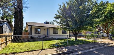 image of property with 2 Bed | 1 Bath | 942 Sqft