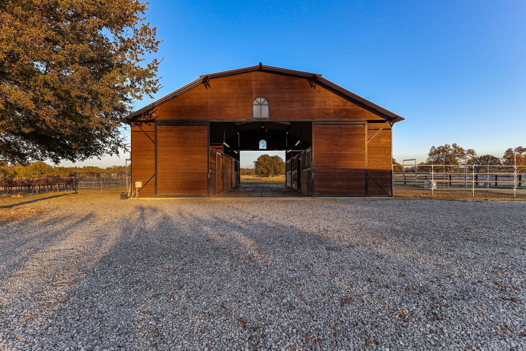 main property photo 50