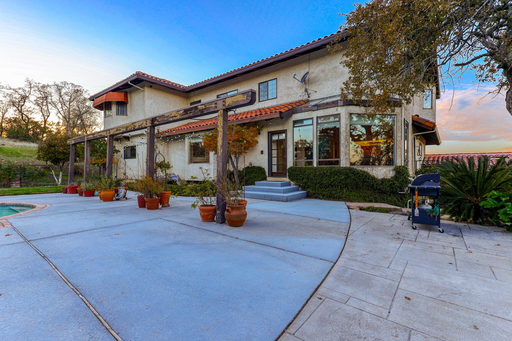 main property photo 54
