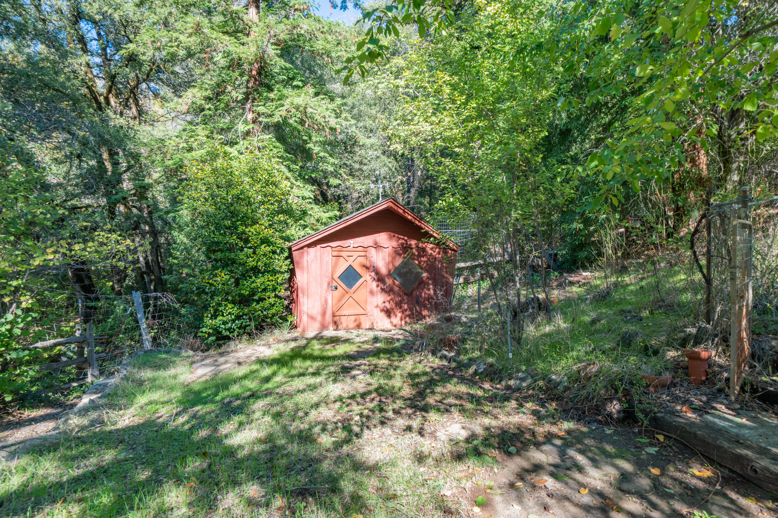 main property photo 42