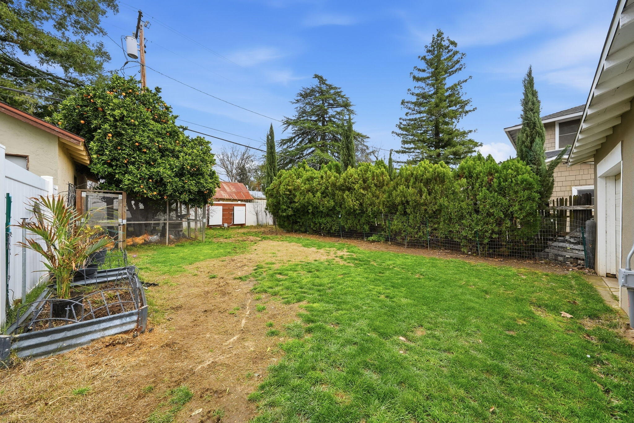 main property photo 33