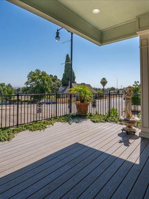 main property photo 80