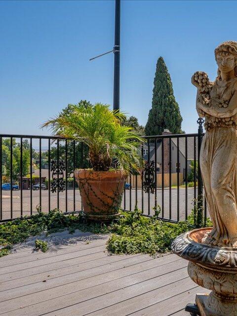 main property photo 81
