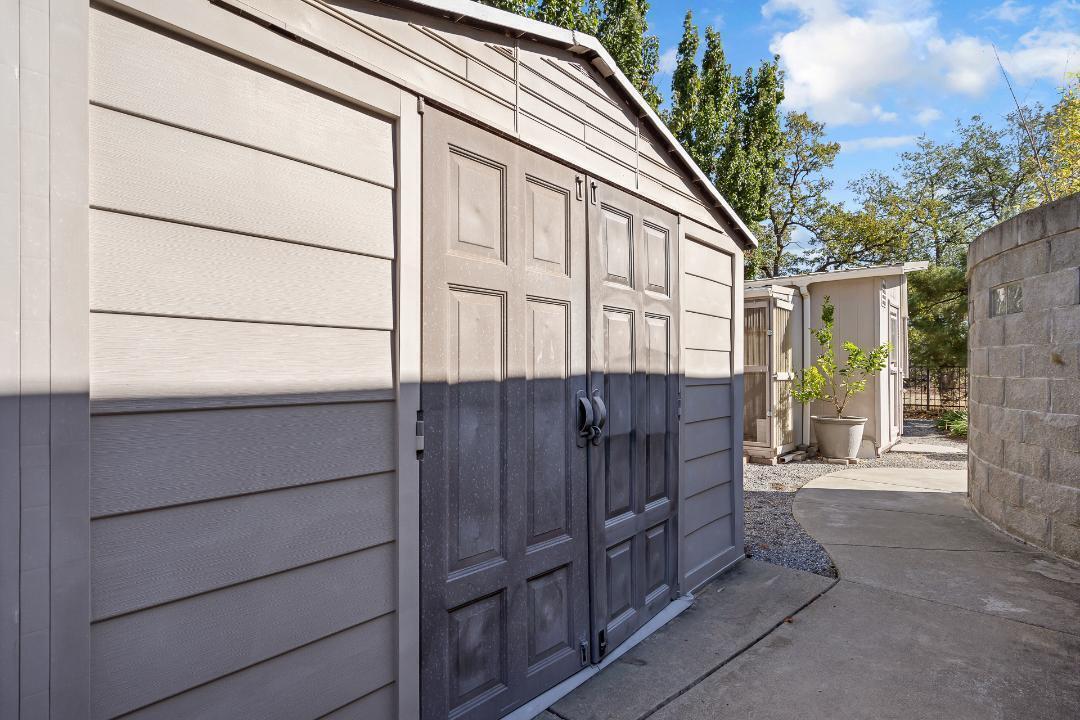 main property photo 54