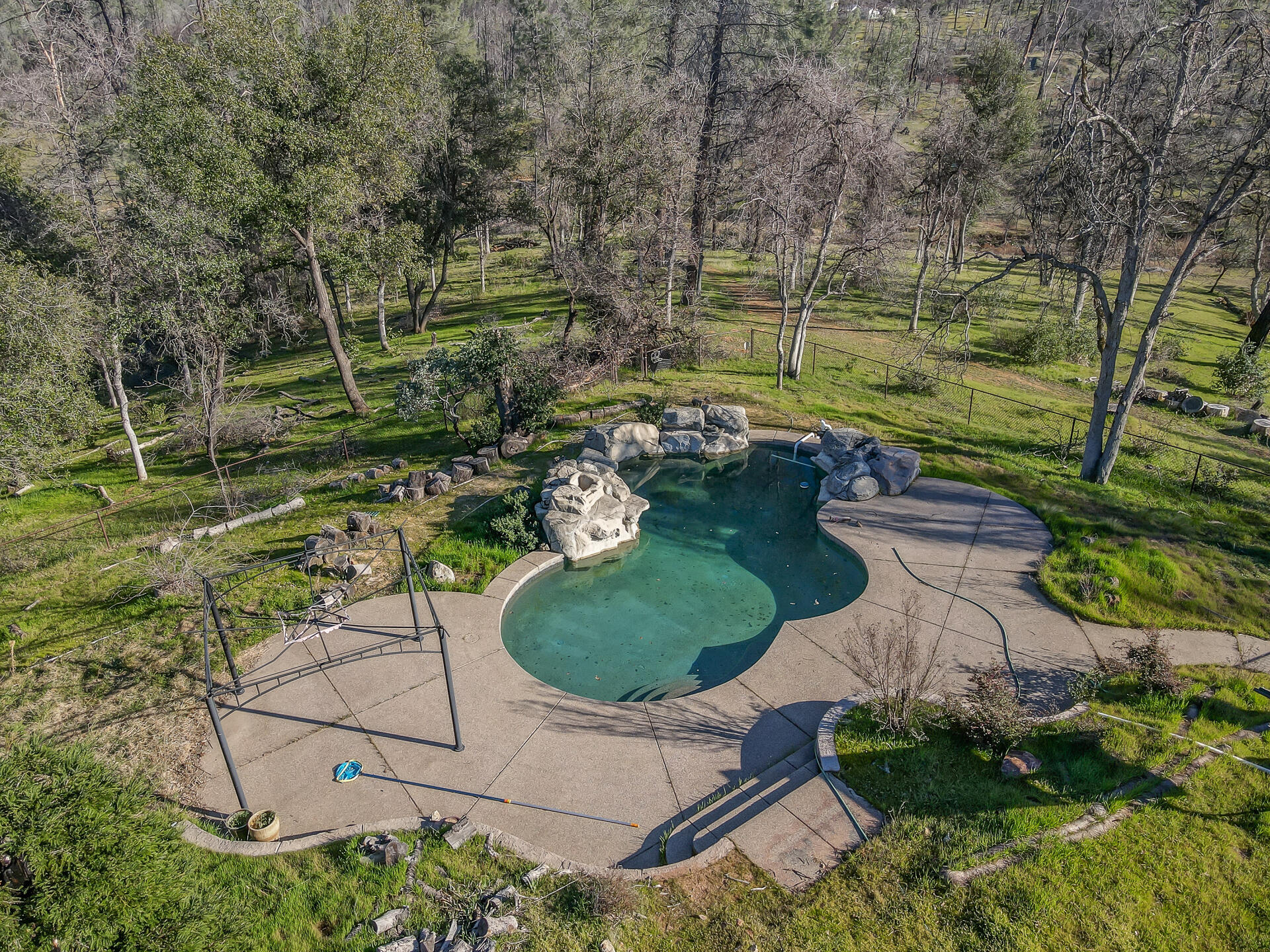 main property photo 10