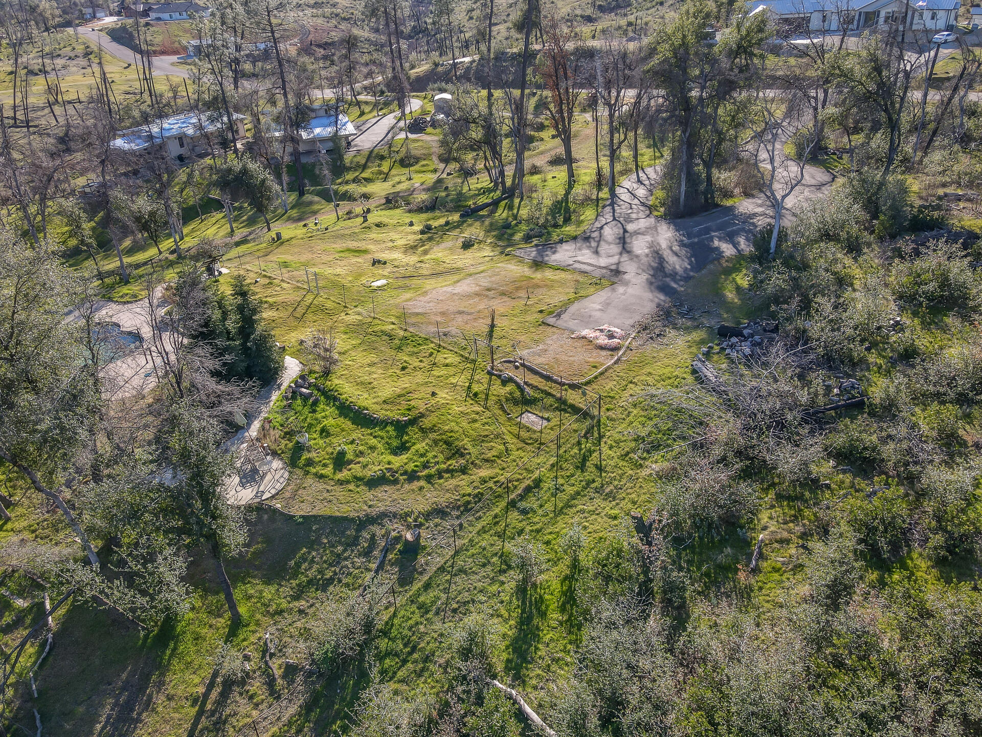 main property photo 12