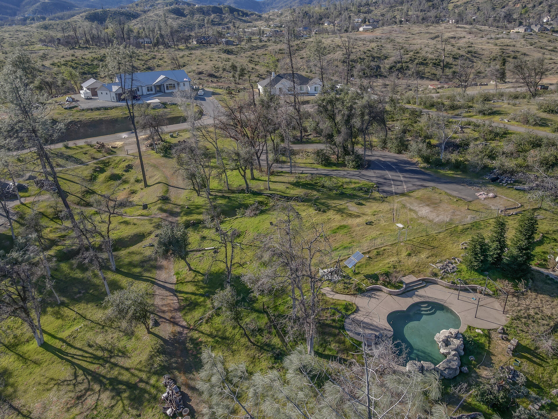 main property photo 9