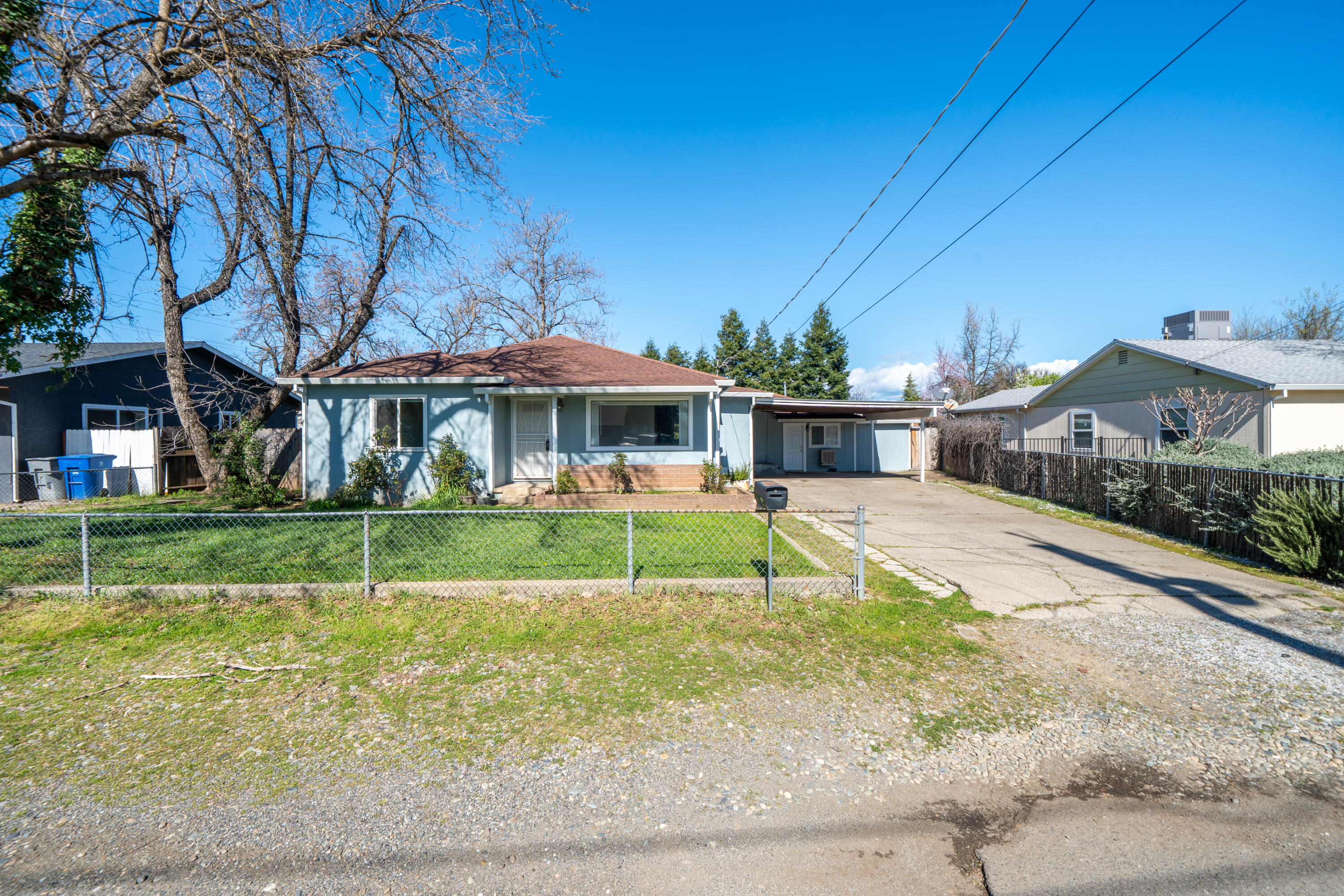 main property photo 37