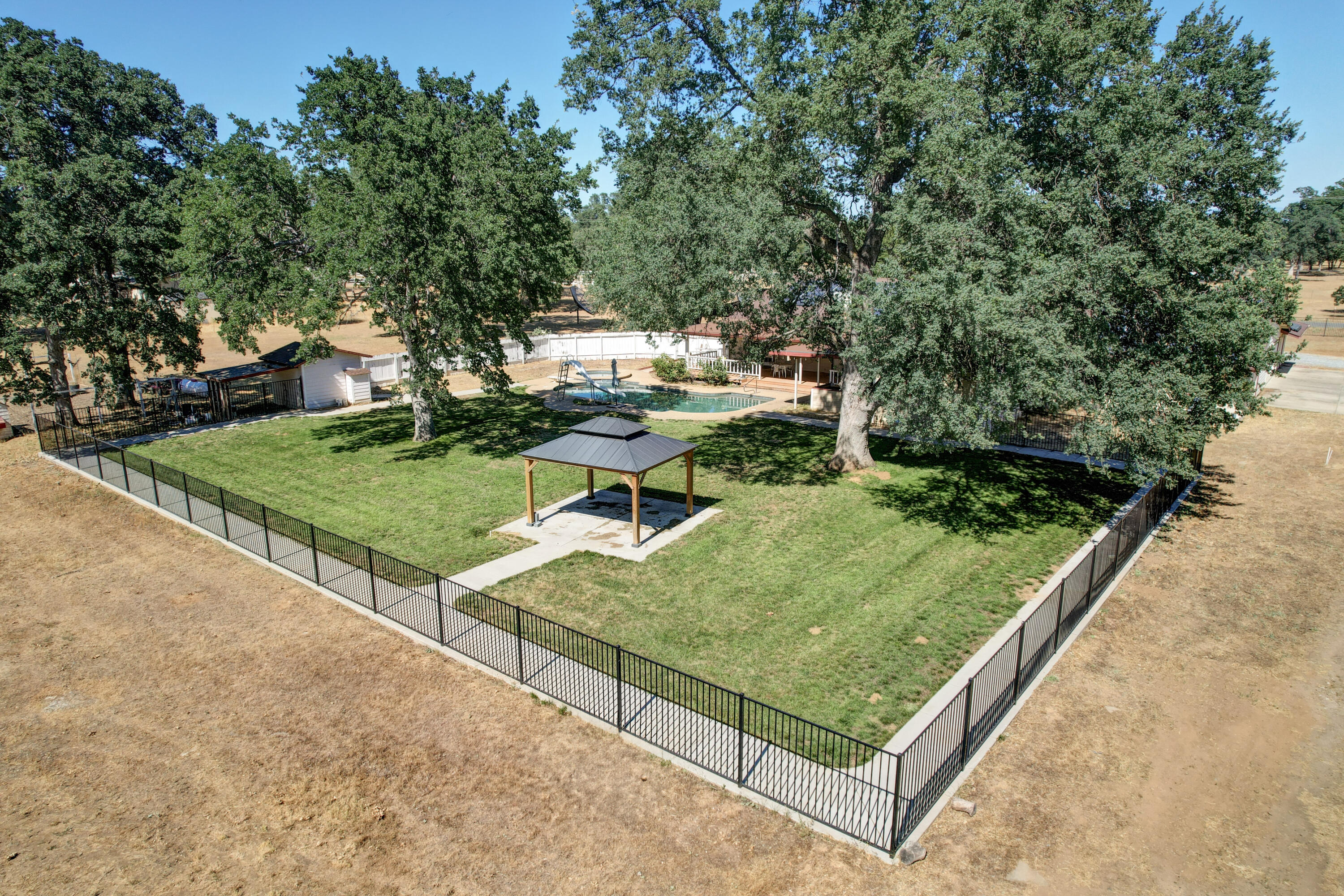 main property photo 58