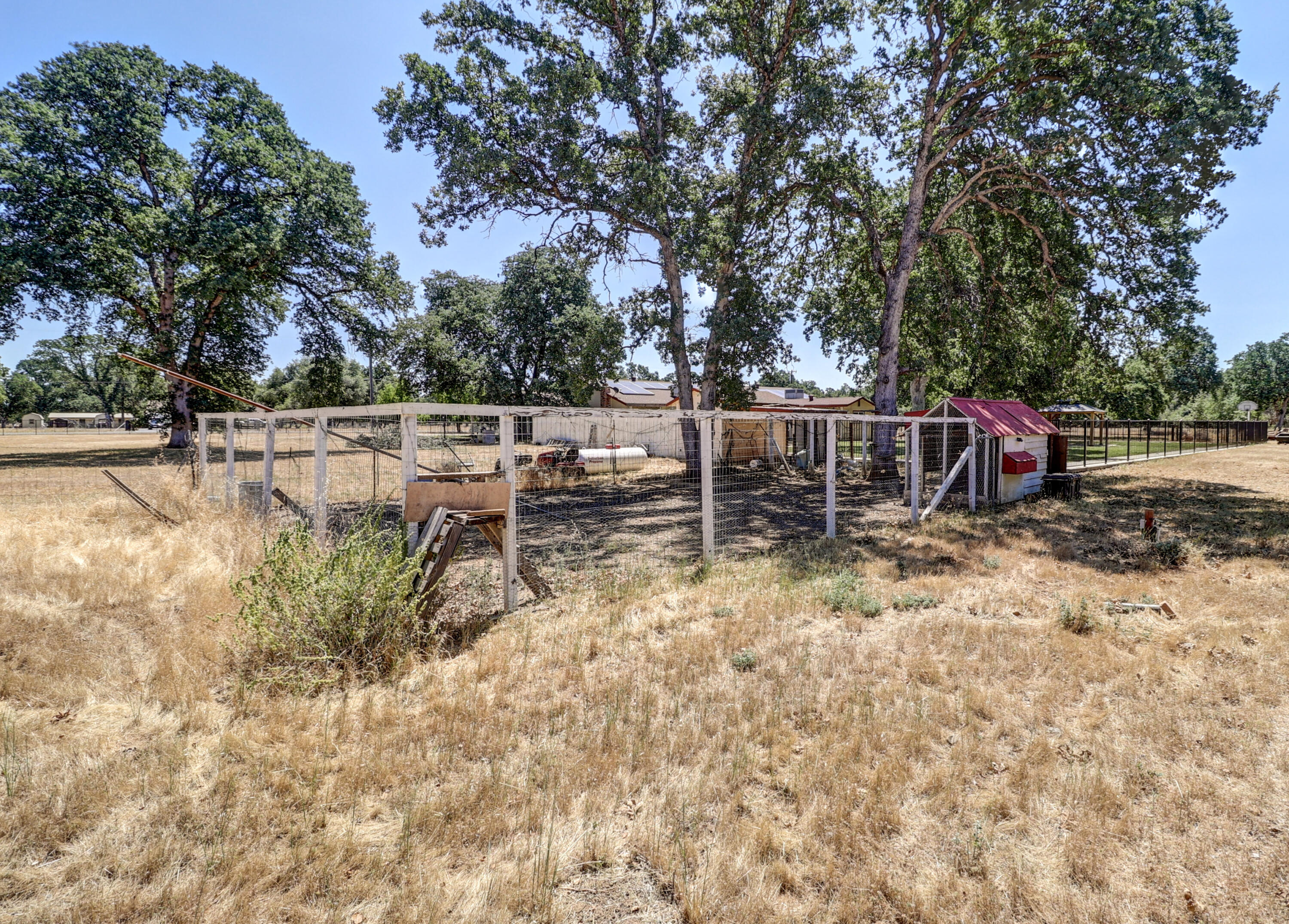 main property photo 75