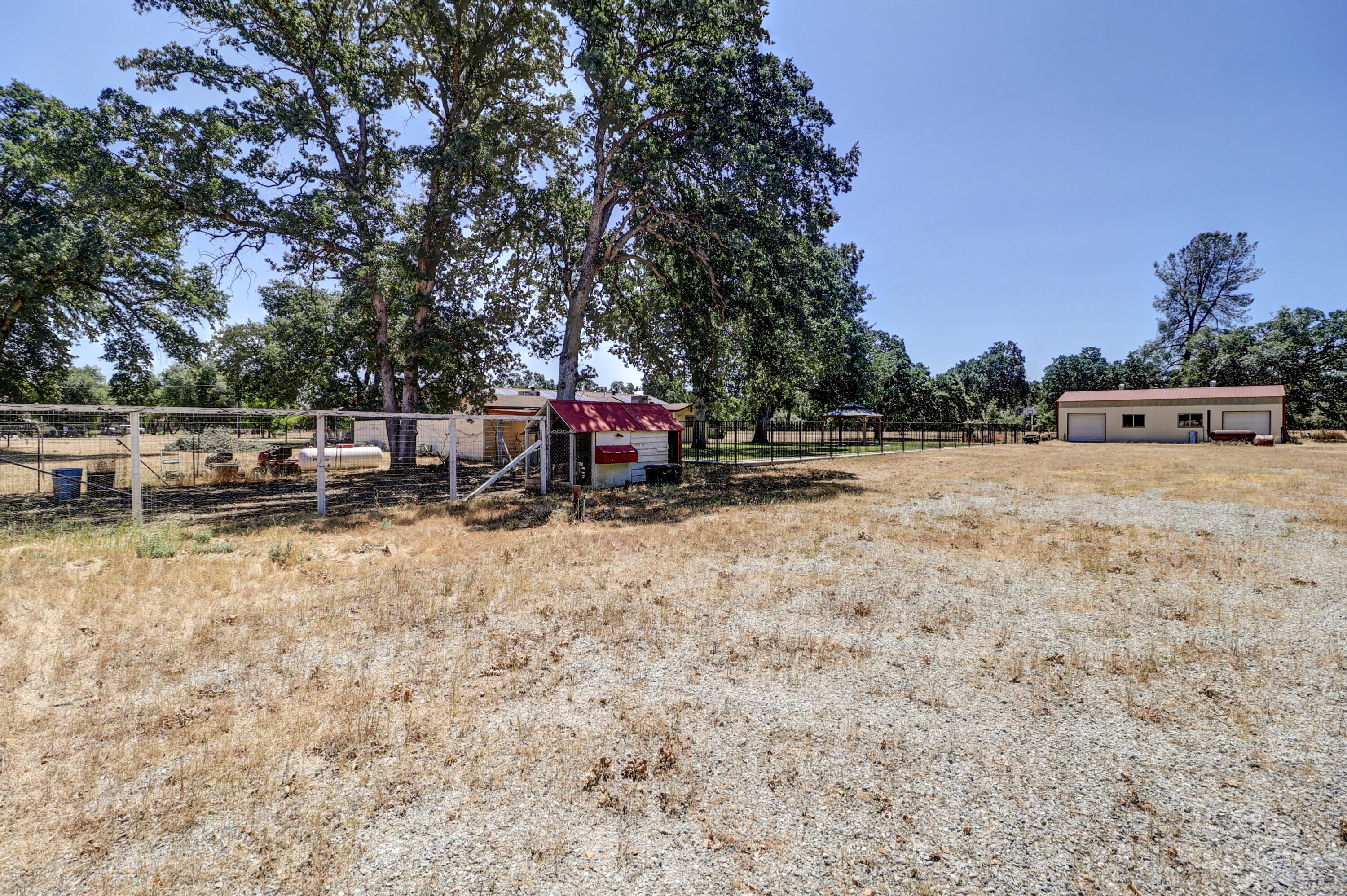 main property photo 76