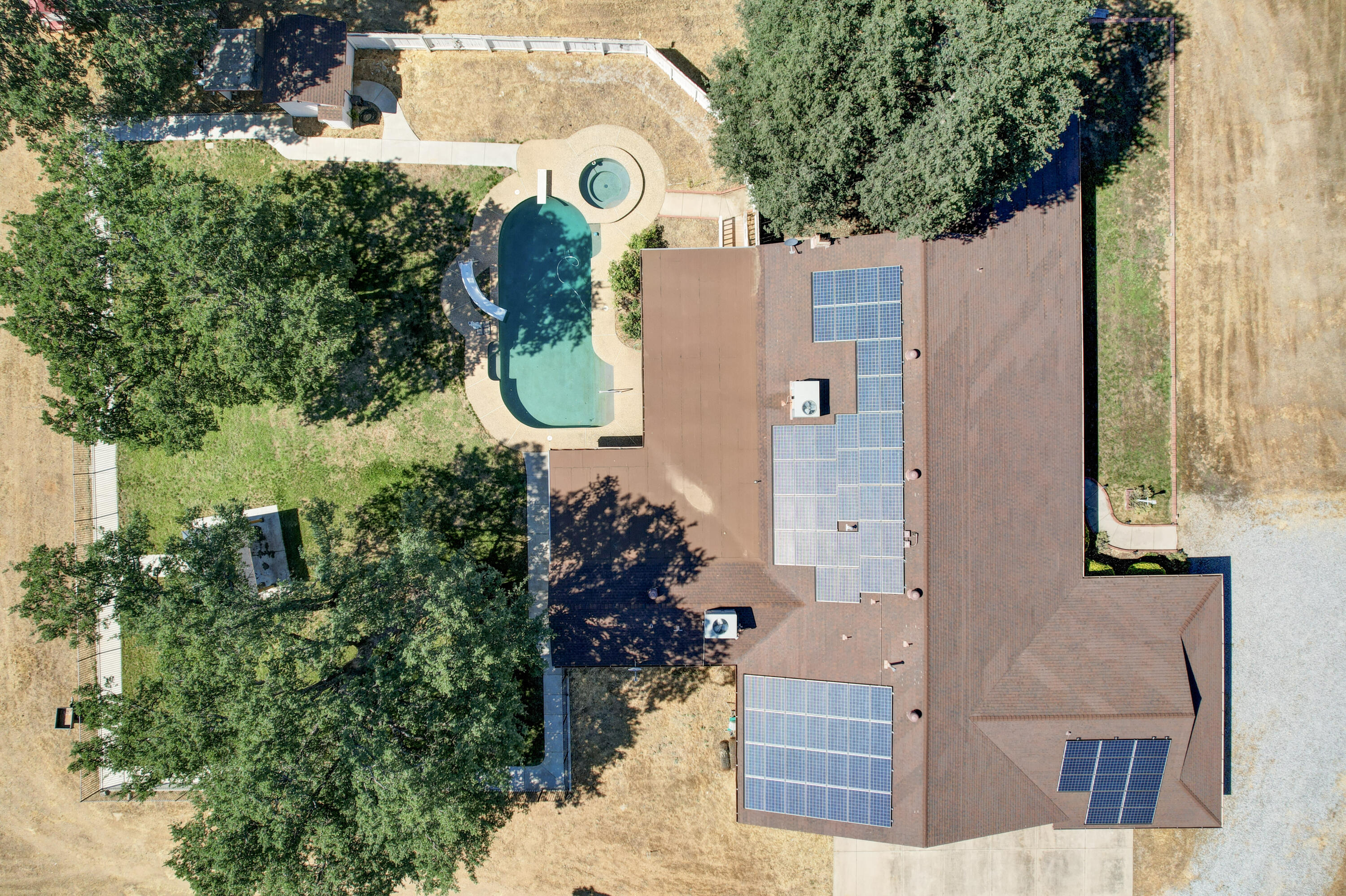 main property photo 81