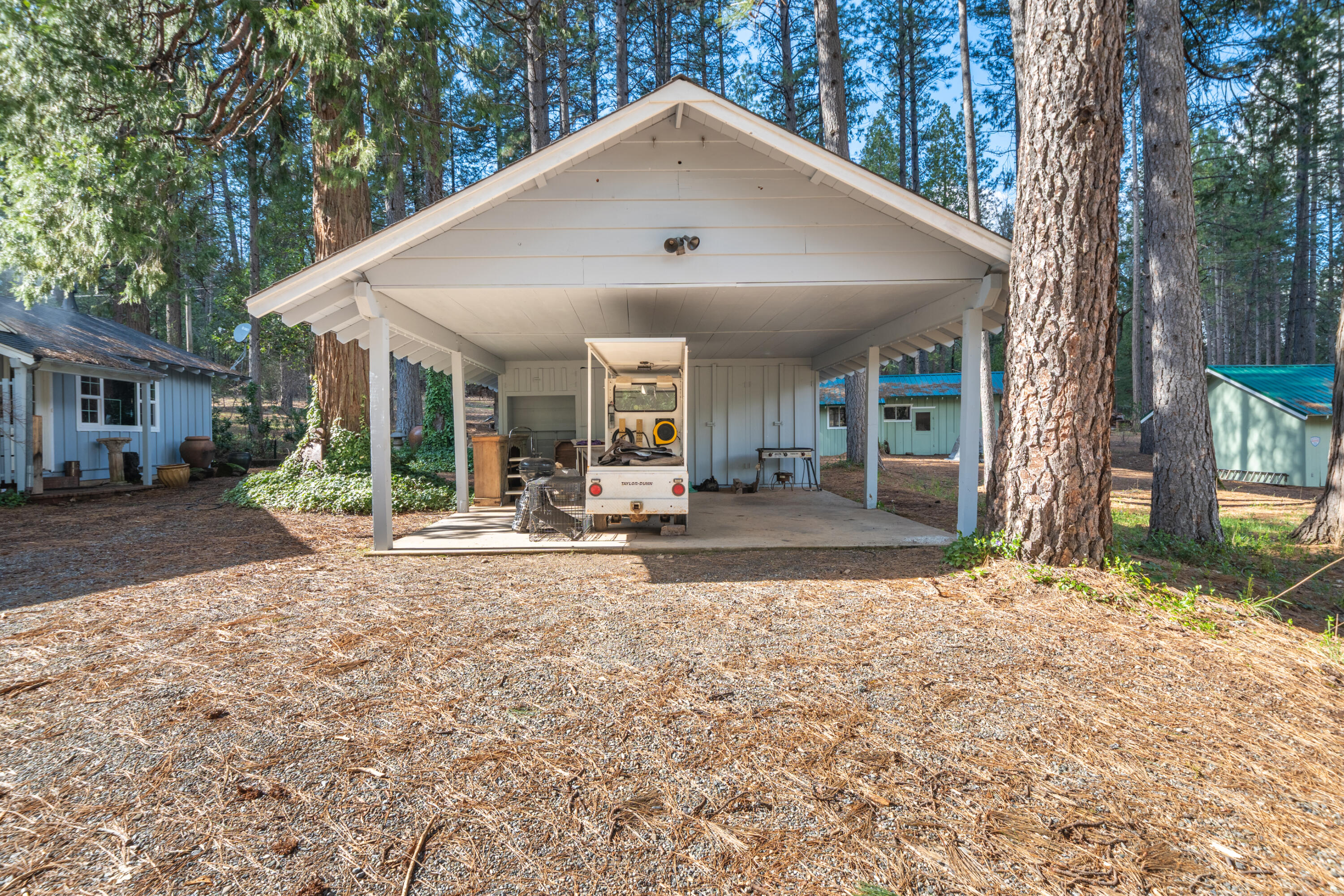 main property photo 15