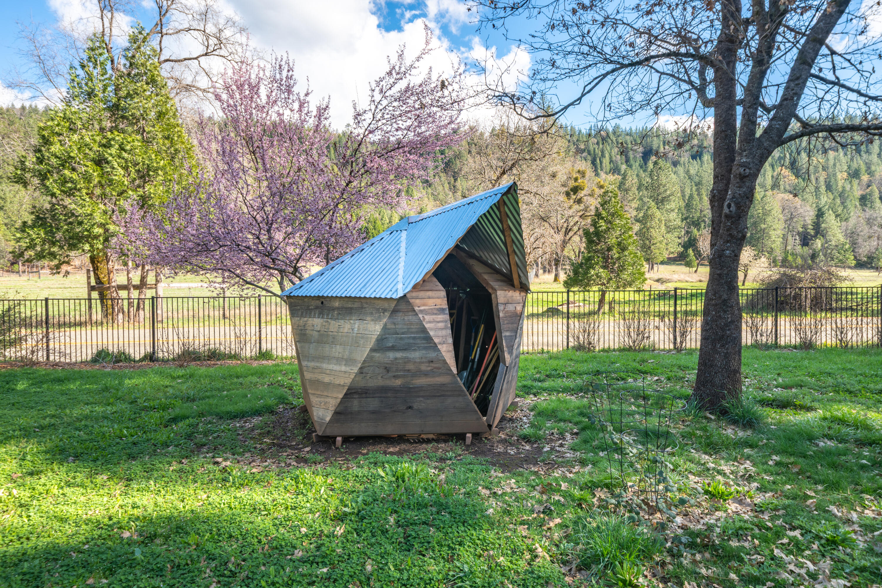 main property photo 46
