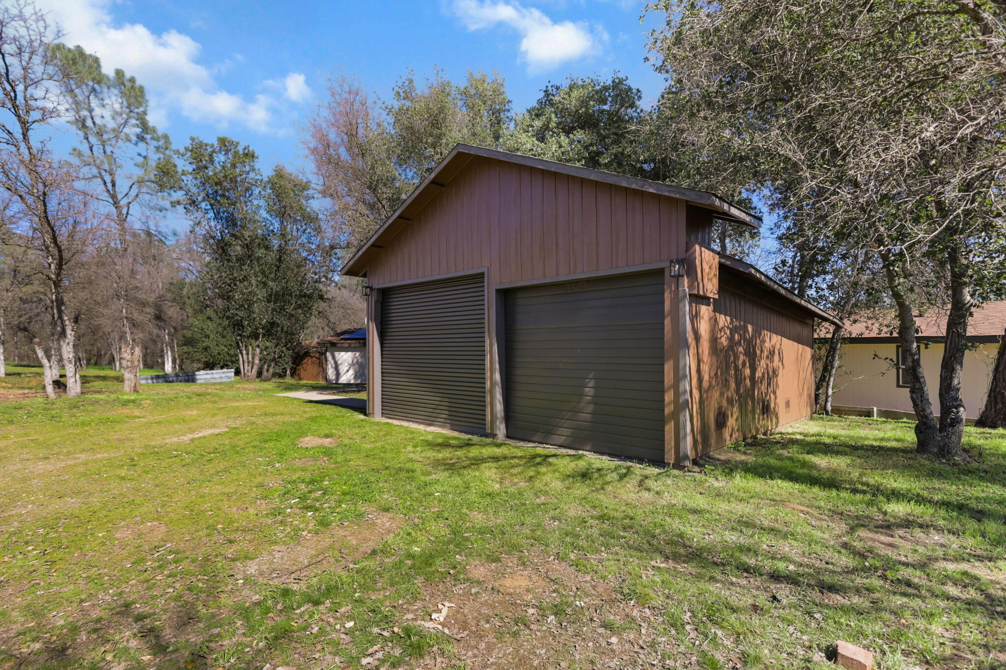 main property photo 64