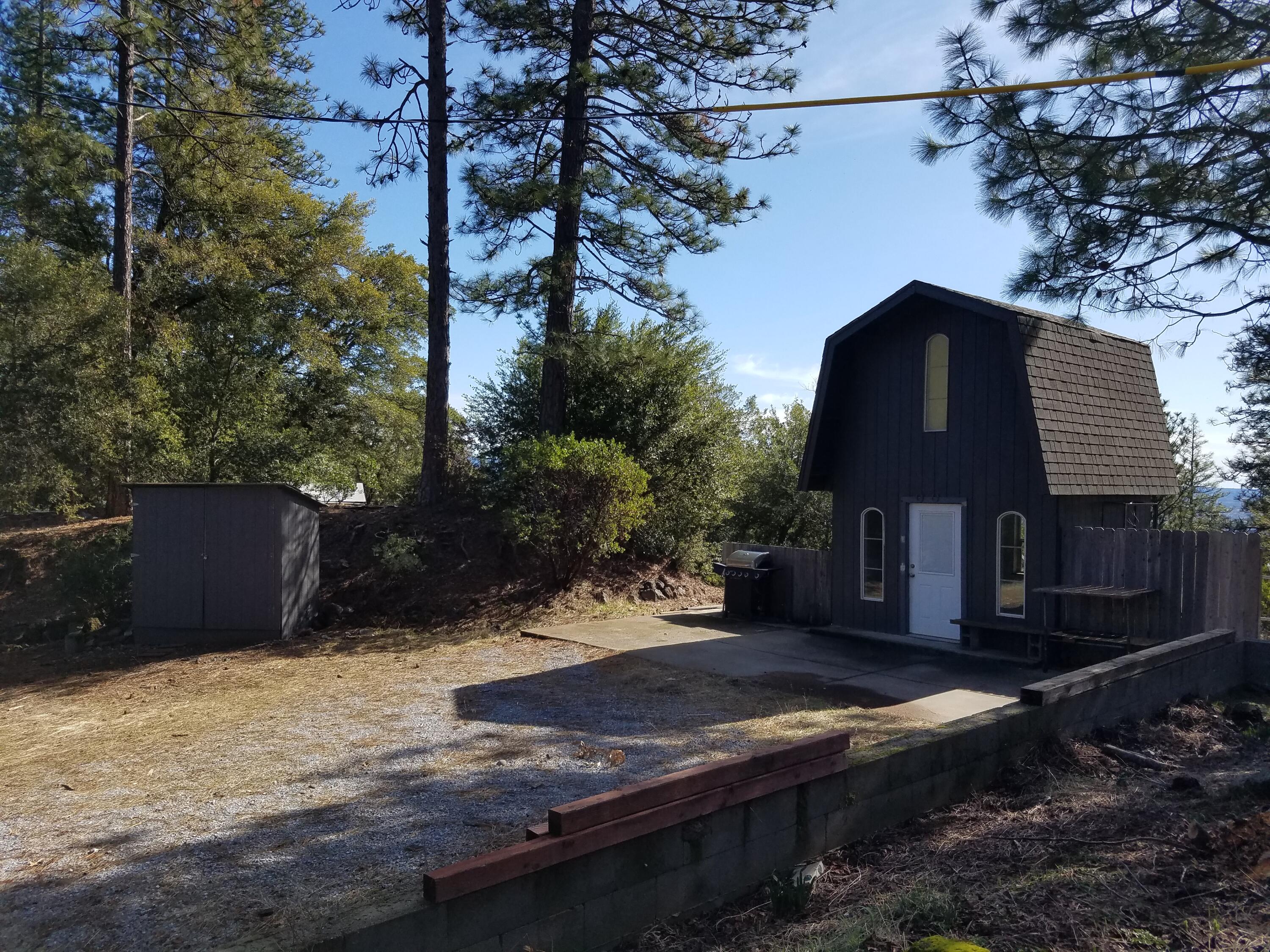 main property photo 40