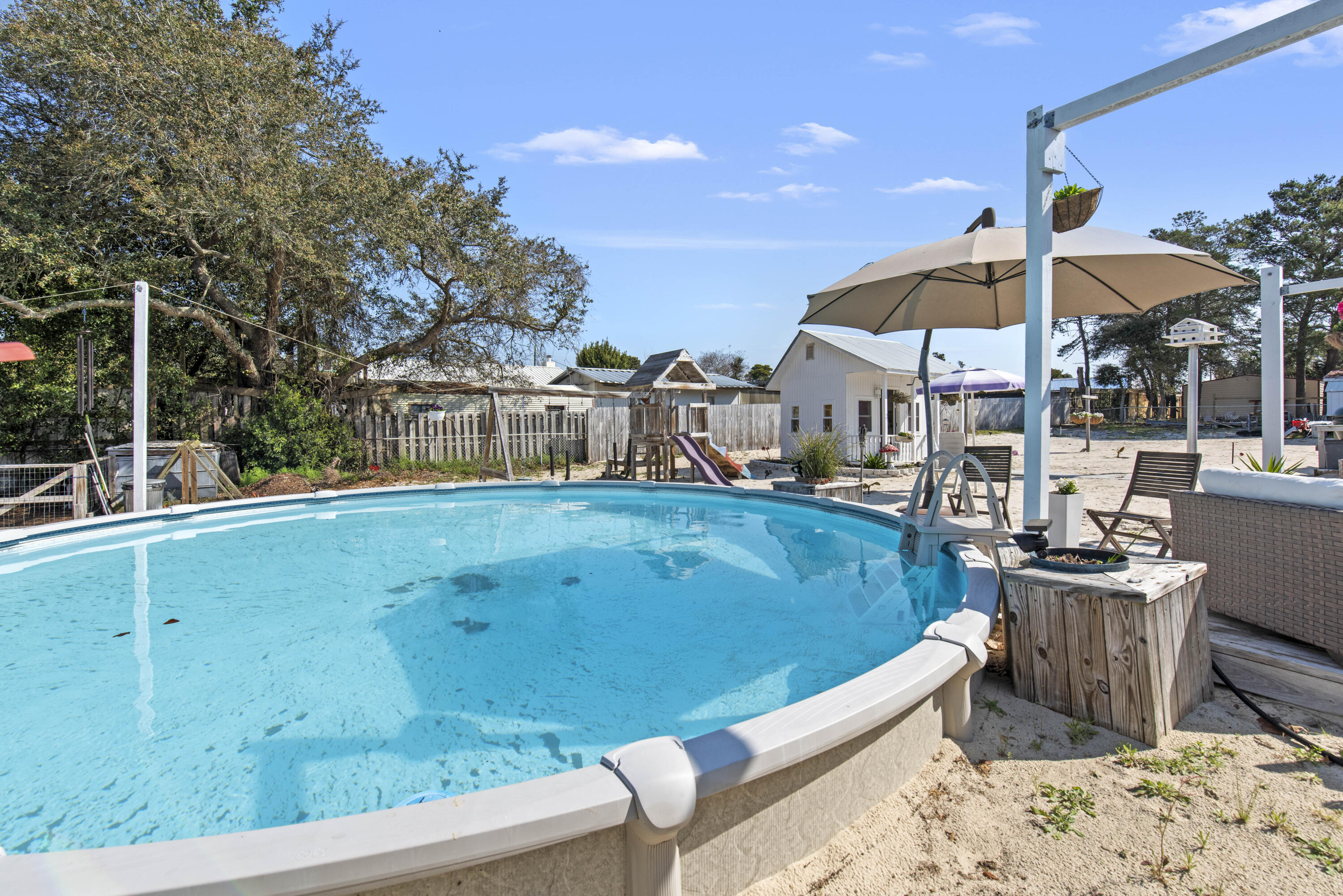 main property photo 78