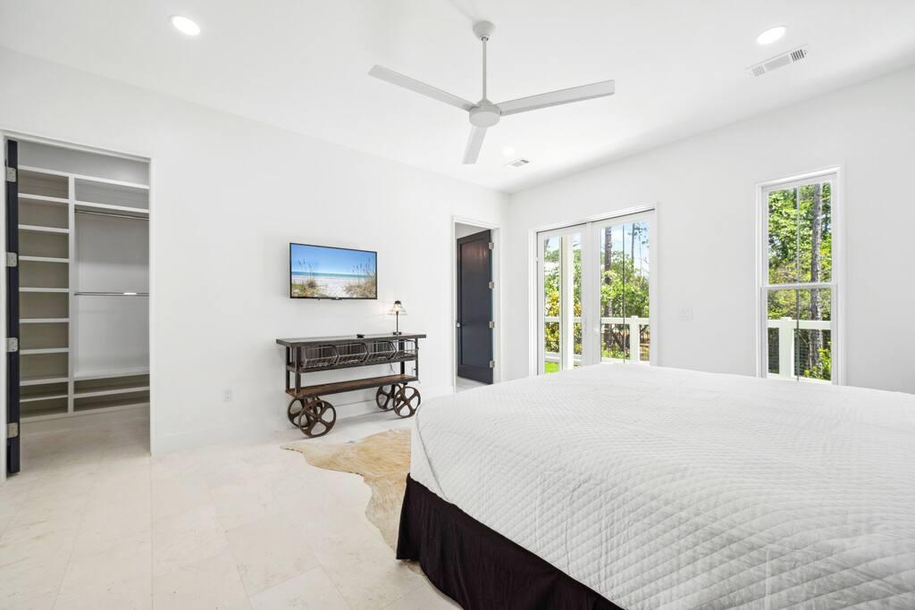 main property photo 64