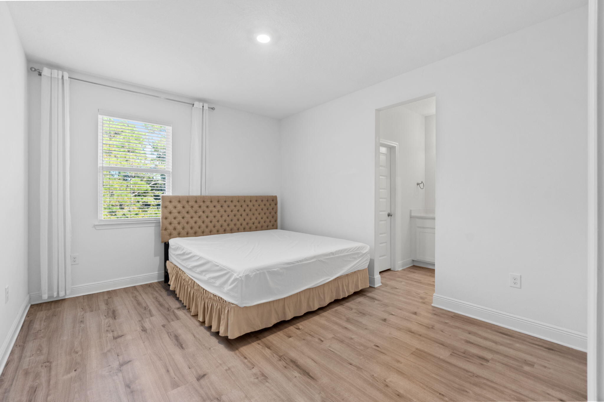 main property photo 66
